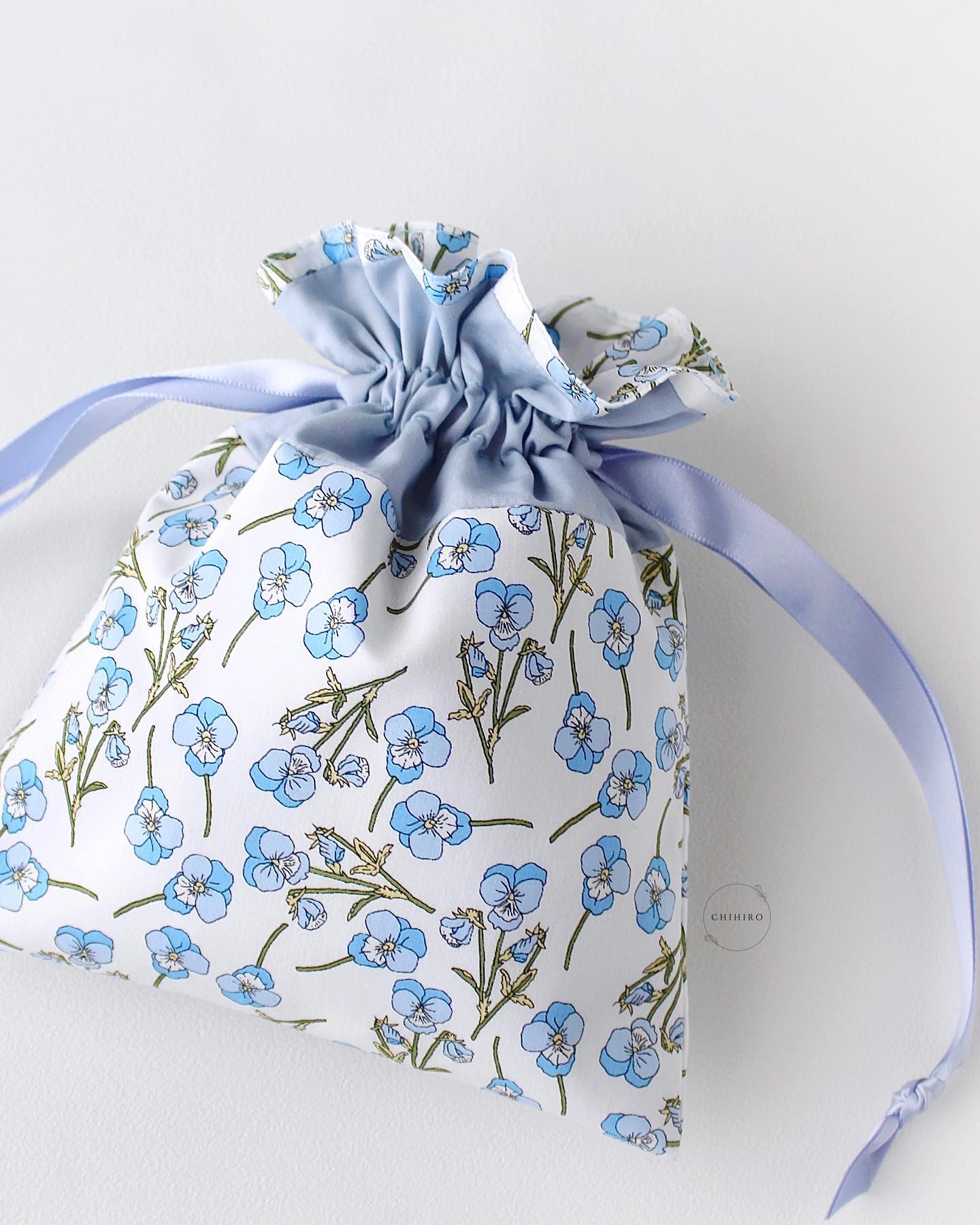 DIY, drawstring pouch, PDF pattern download, Liberty fabrics